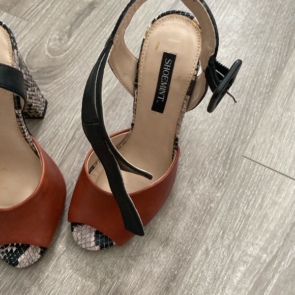 Size 6 Shoemint Heels-real leather - Picture 3 of 4